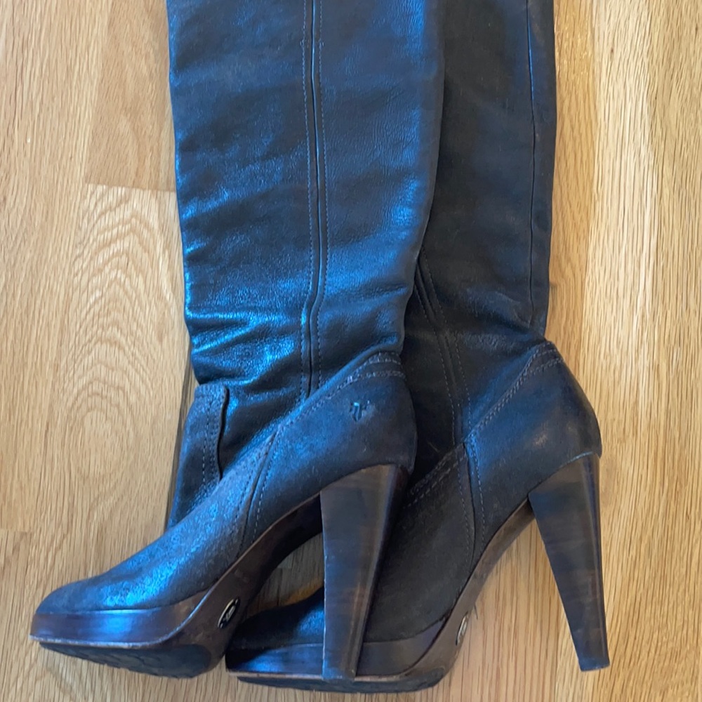 Frye black leather heeled boots size 8M. Gently used.